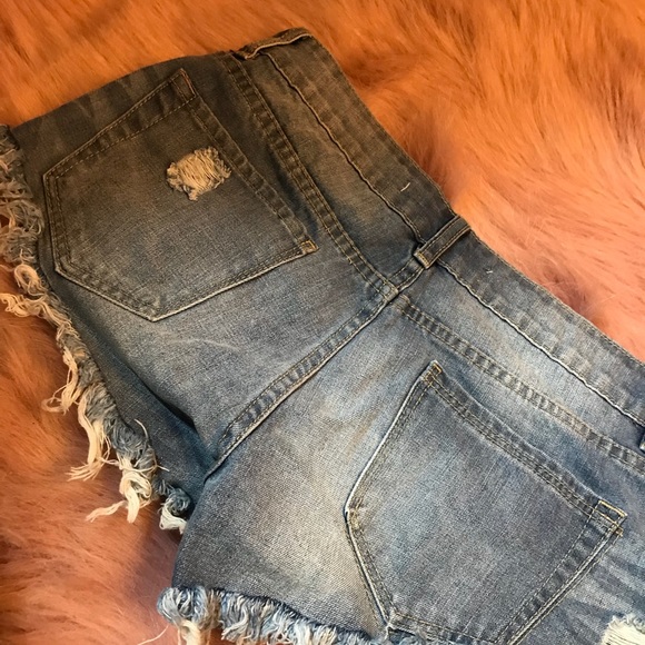 Shorts - Picture 2 of 2